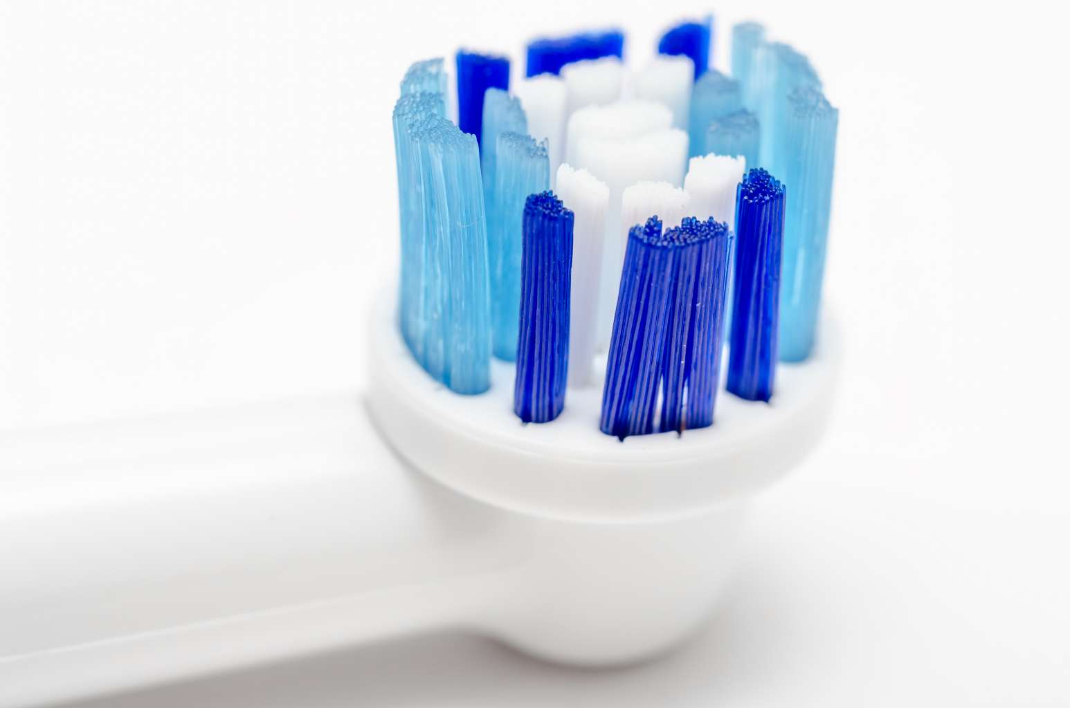 ¿Está tu cepillo de dientes realmente limpio?